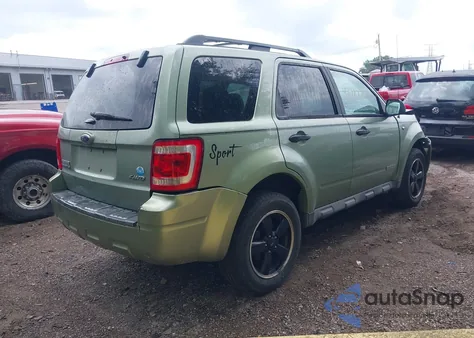 2008 Ford Escape Xlt z USA, uszkodzony, nr VIN 1FMCU93158KA07483